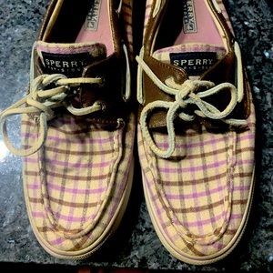 Women’s summery Sperrys. Great condition.